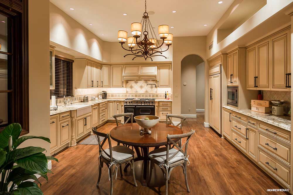 3 Private Listing