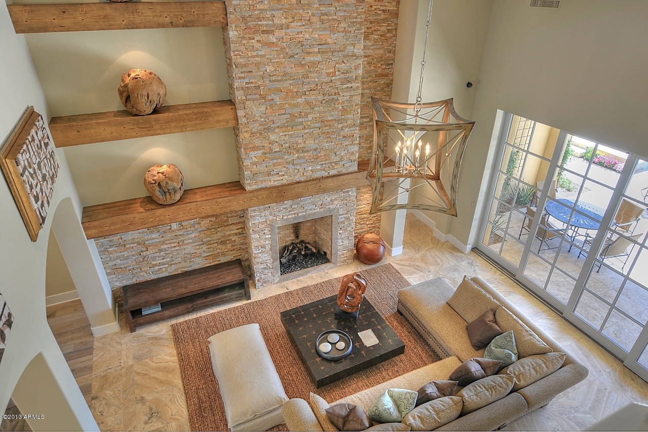 3915 E Sierra Vista Dr