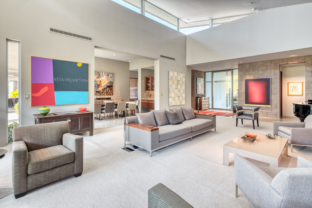 1 Private Listing