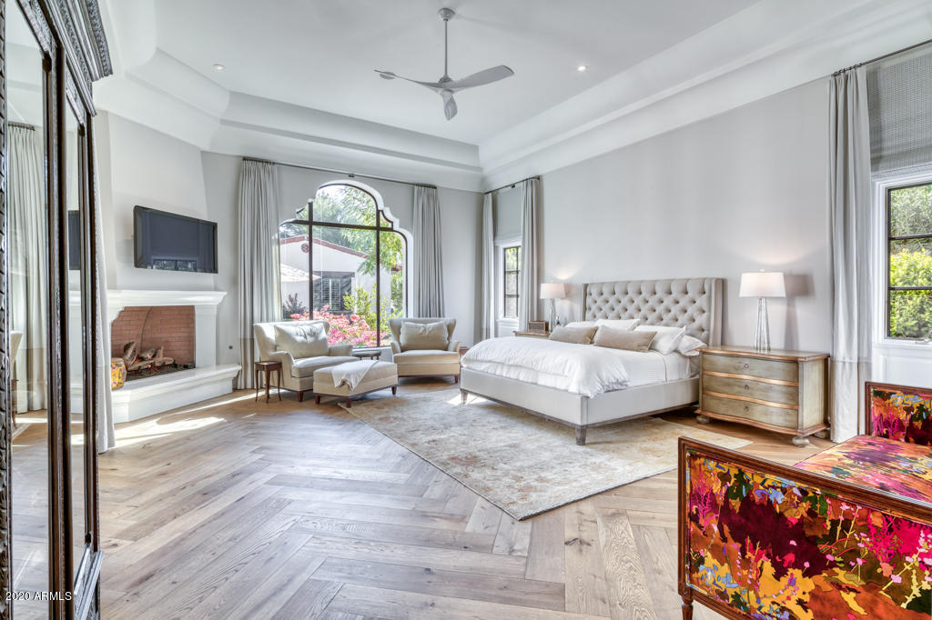 2 Private Listing