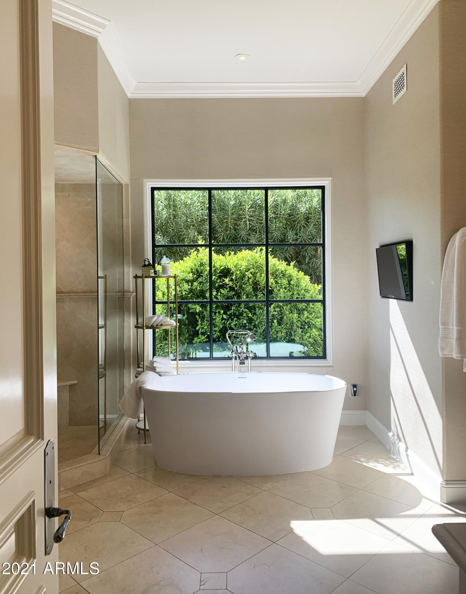 2 Private Listing