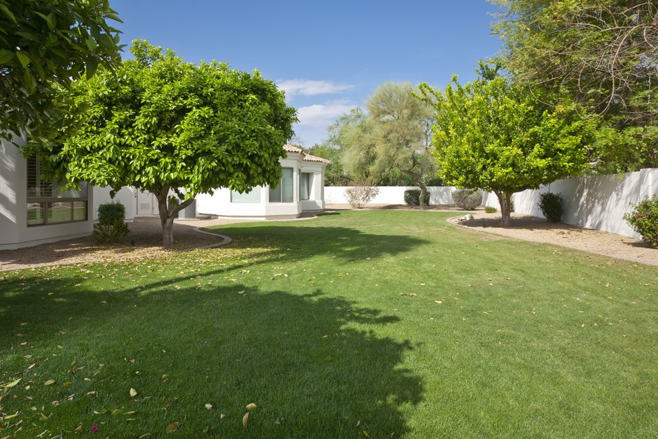 7130 E Caballo Circle