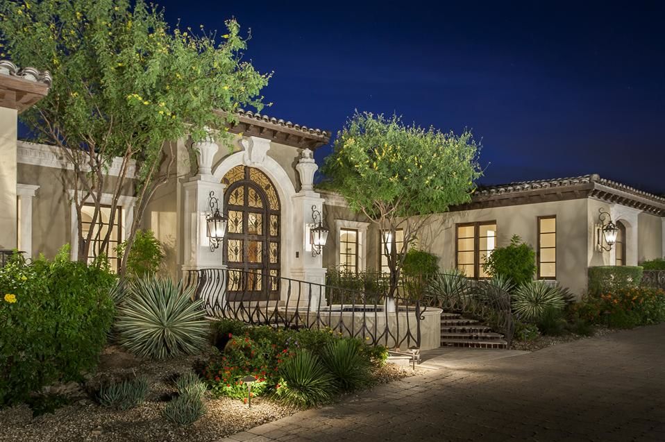 5227 E Arroyo Road