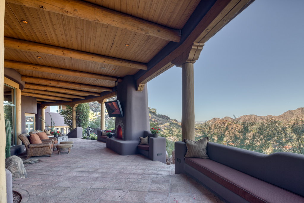 1 Pueblo Estate
