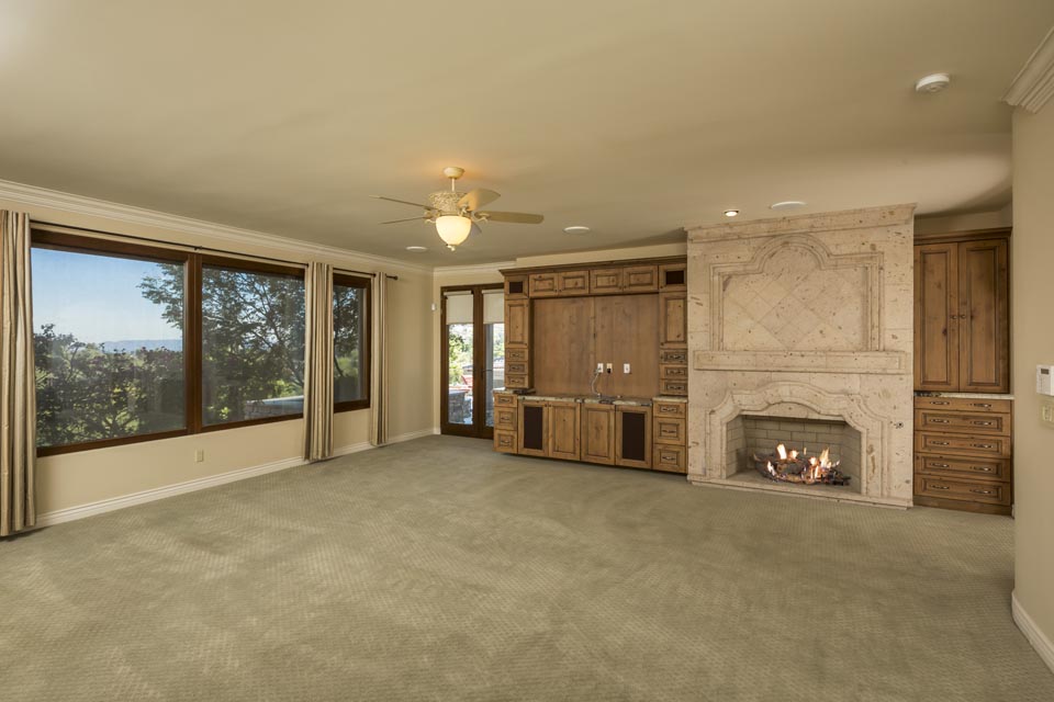 4541 E.  Moonlight Way