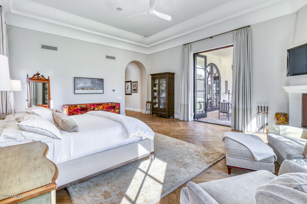 2 Private Listing