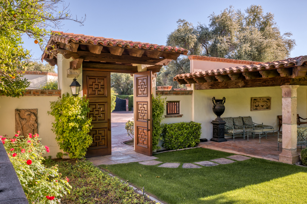 2 Private Listing