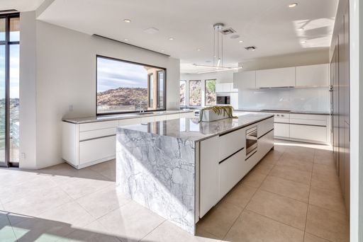 4 Private Listing