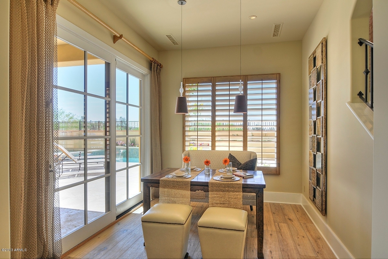 3915 E Sierra Vista Dr