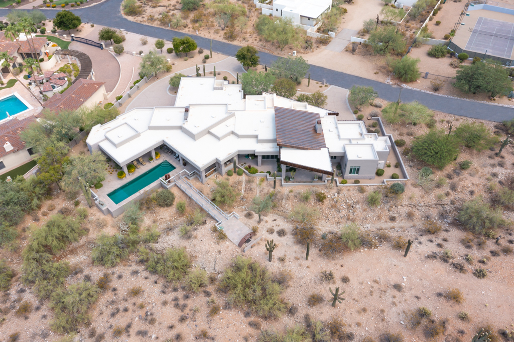 1 Private Listing