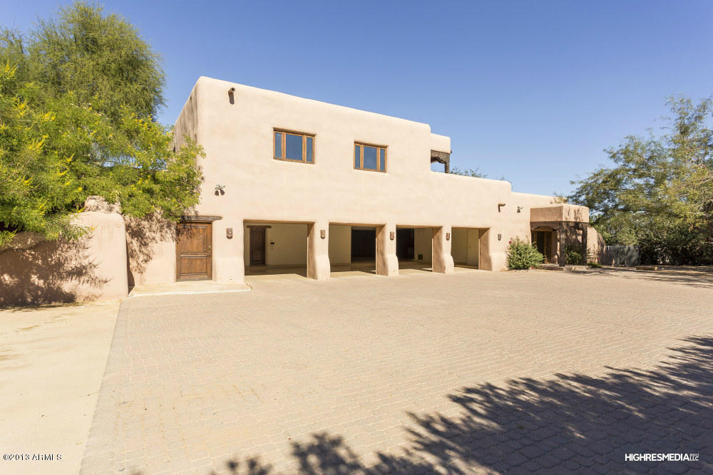 5747 E Mockingbird Lane