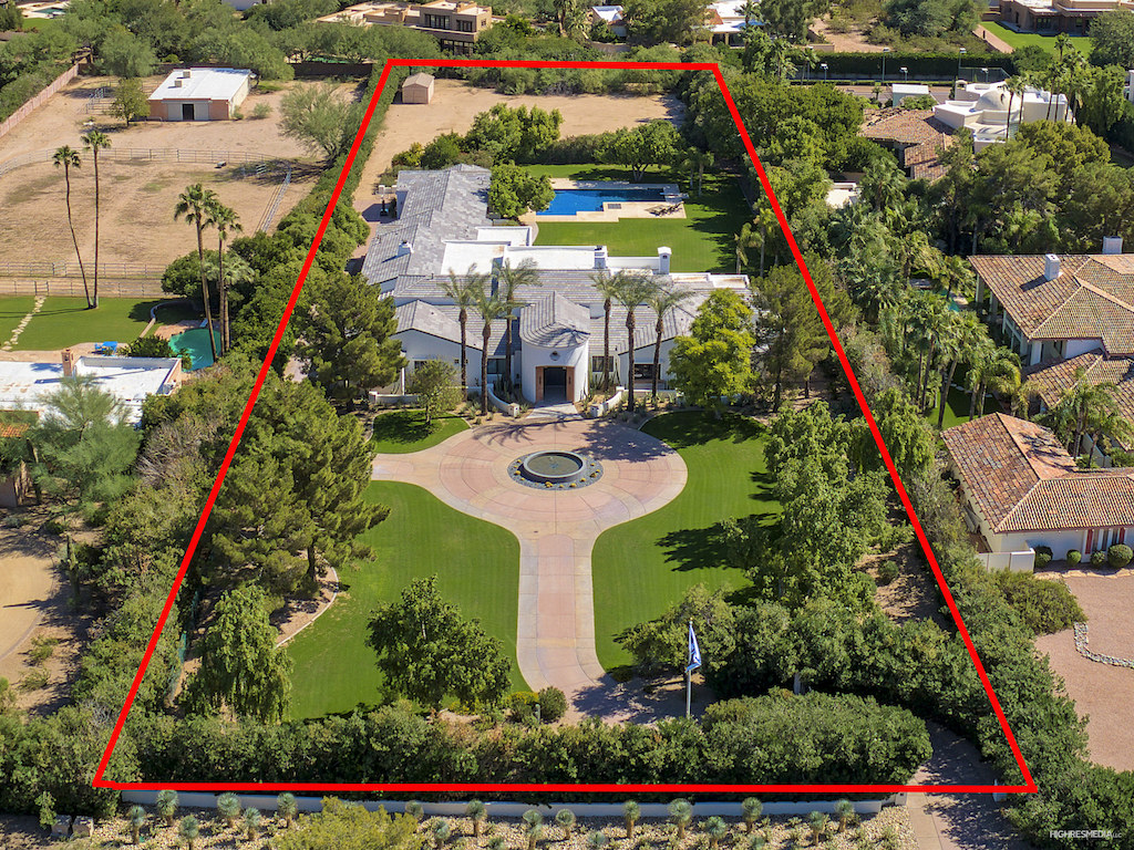 3 N  Private Listing