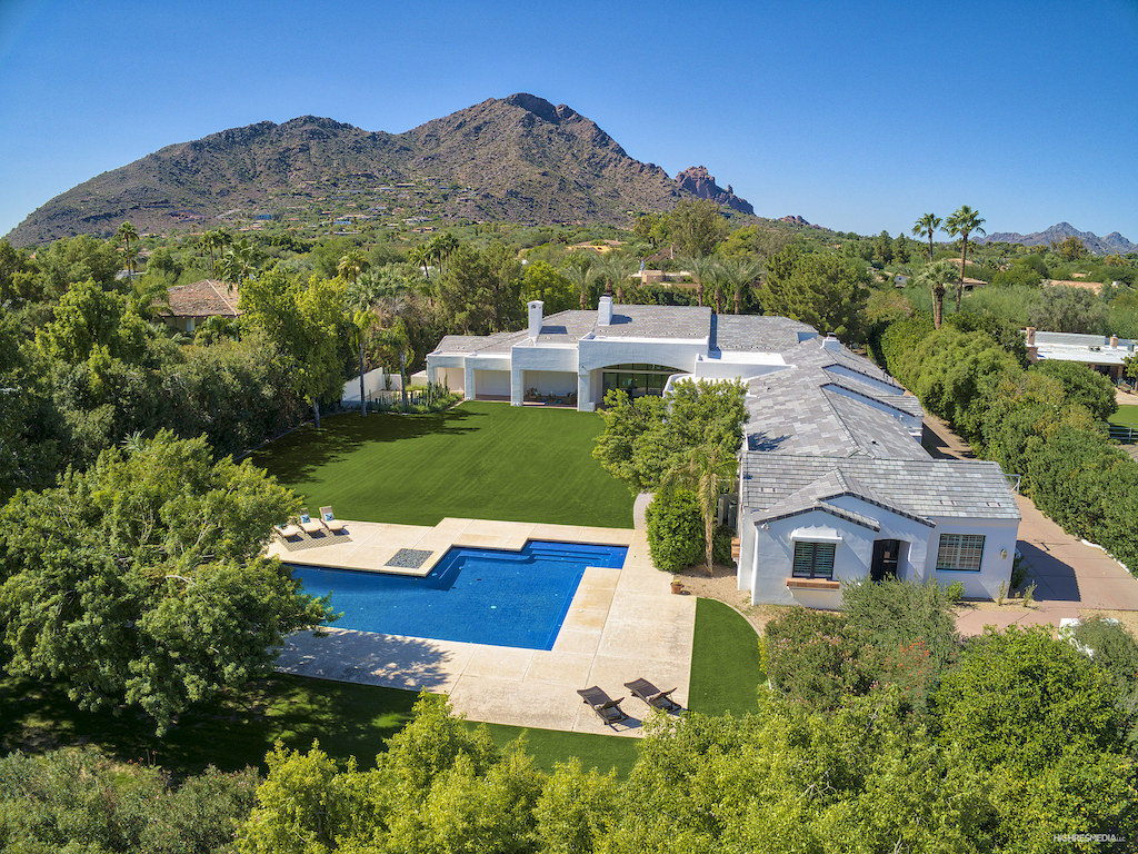 3 N  Private Listing