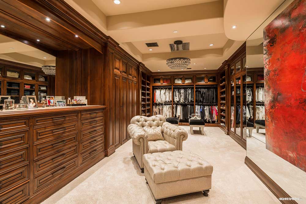 3 Private Listing