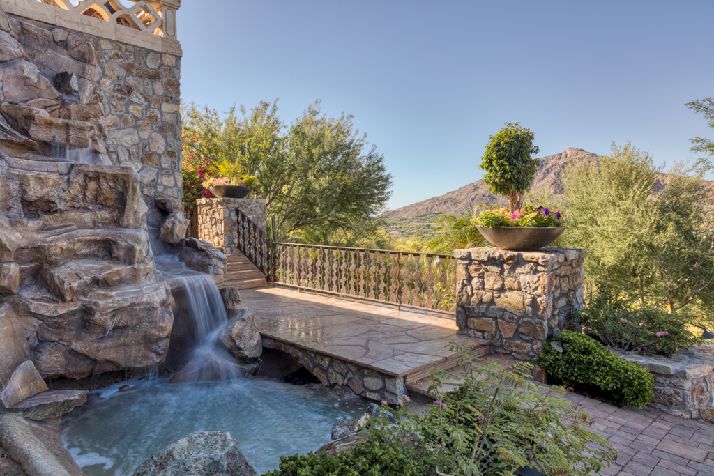5 Private Listing