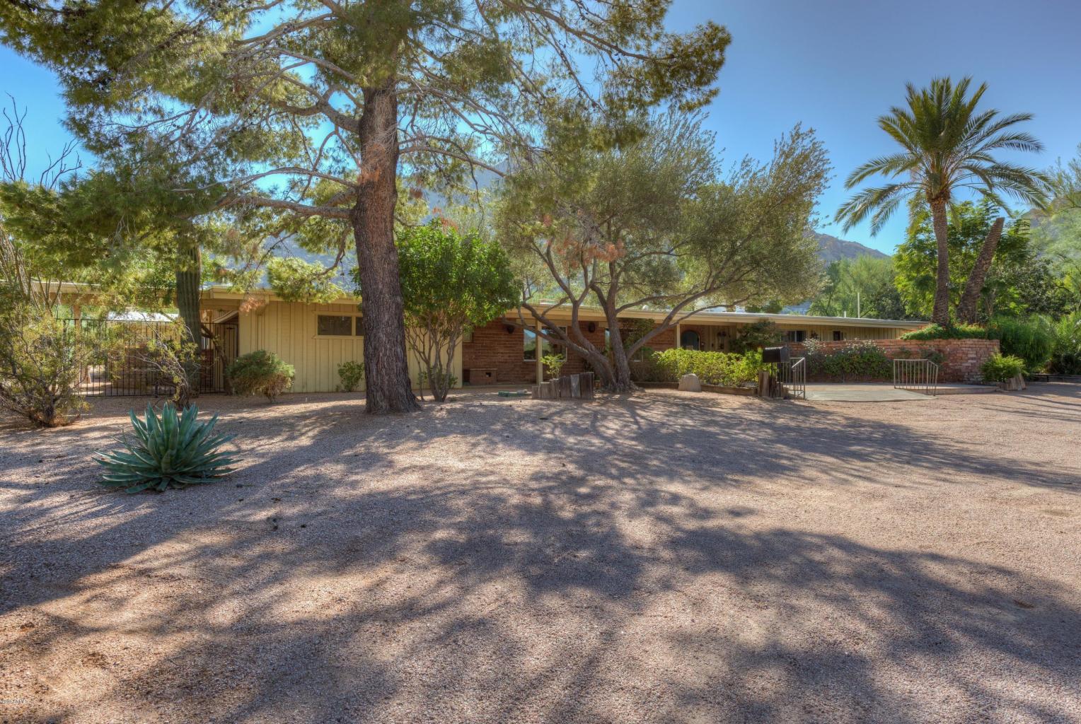 5637 E Nauni Valley Dr