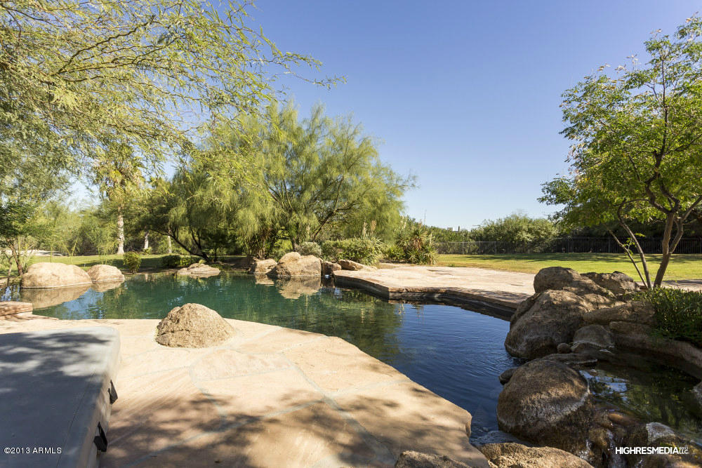 5747 E Mockingbird Lane