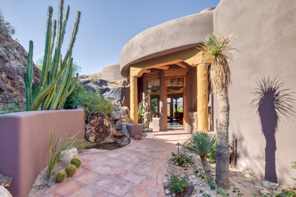 1 Pueblo Estate