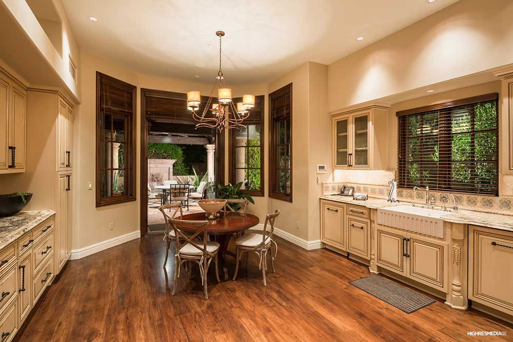 3 Private Listing