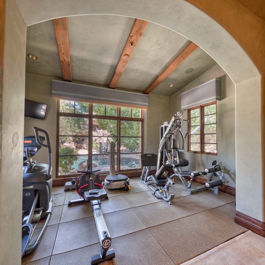 5 Private Listing