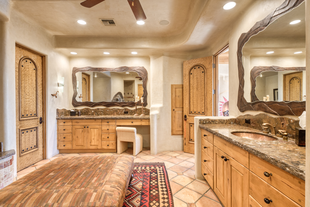 1 Pueblo Estate
