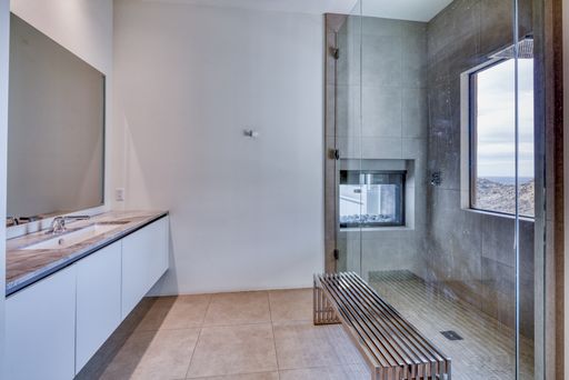 4 Private Listing