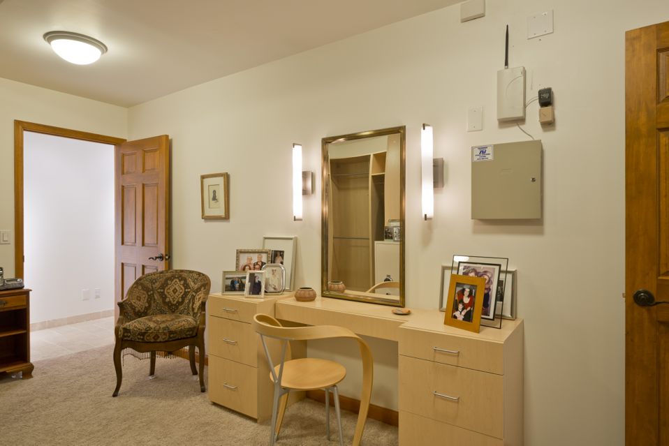 3801 E San Miguel