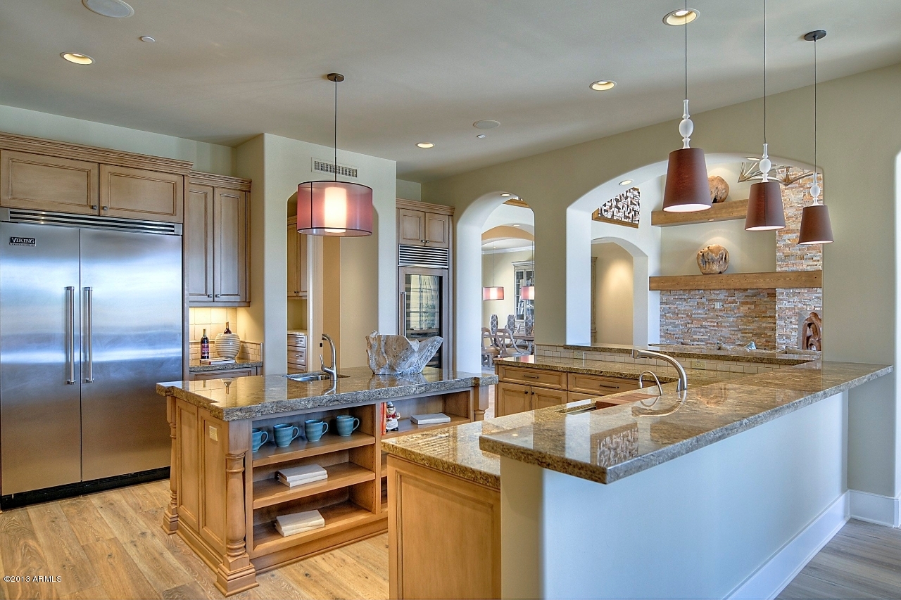 3915 E Sierra Vista Dr