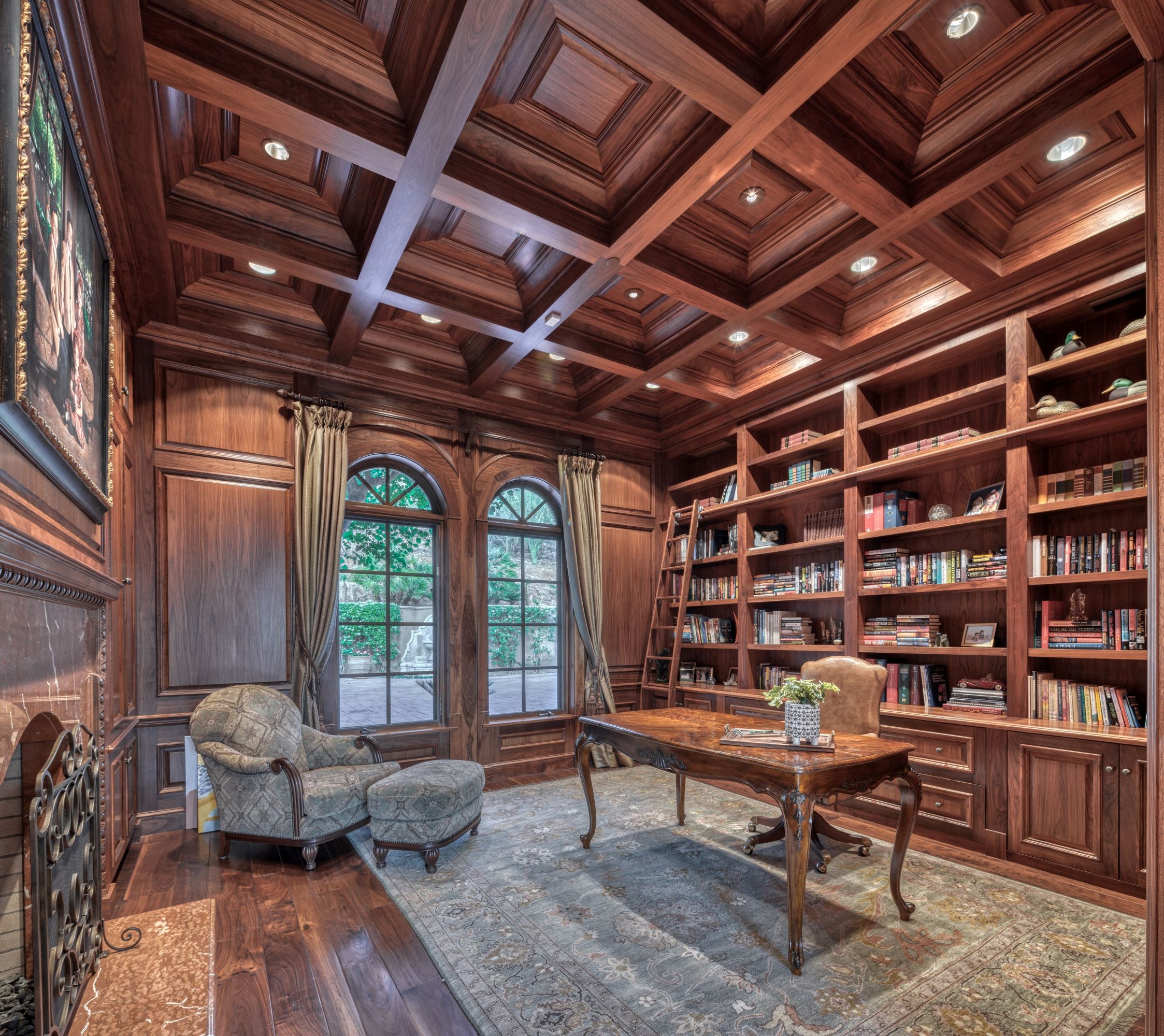 1 Private Listing