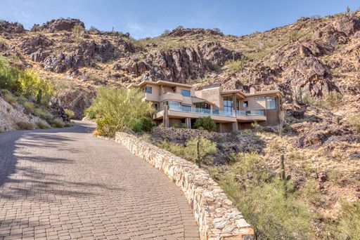 4 Private Listing