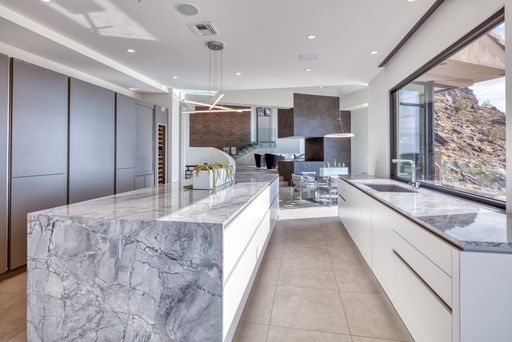 4 Private Listing