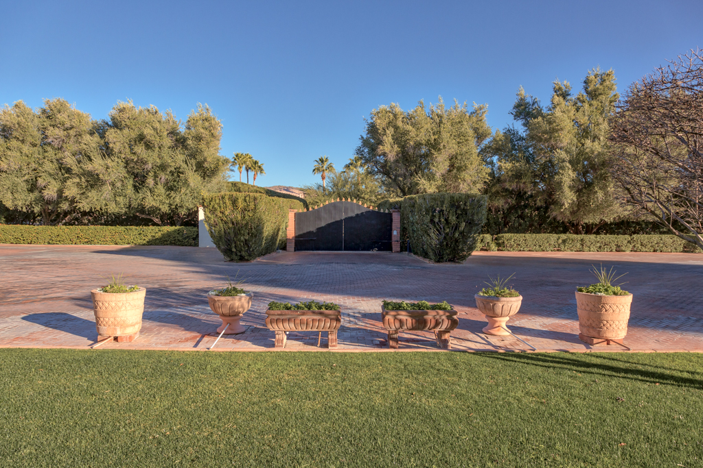 2 Private Listing