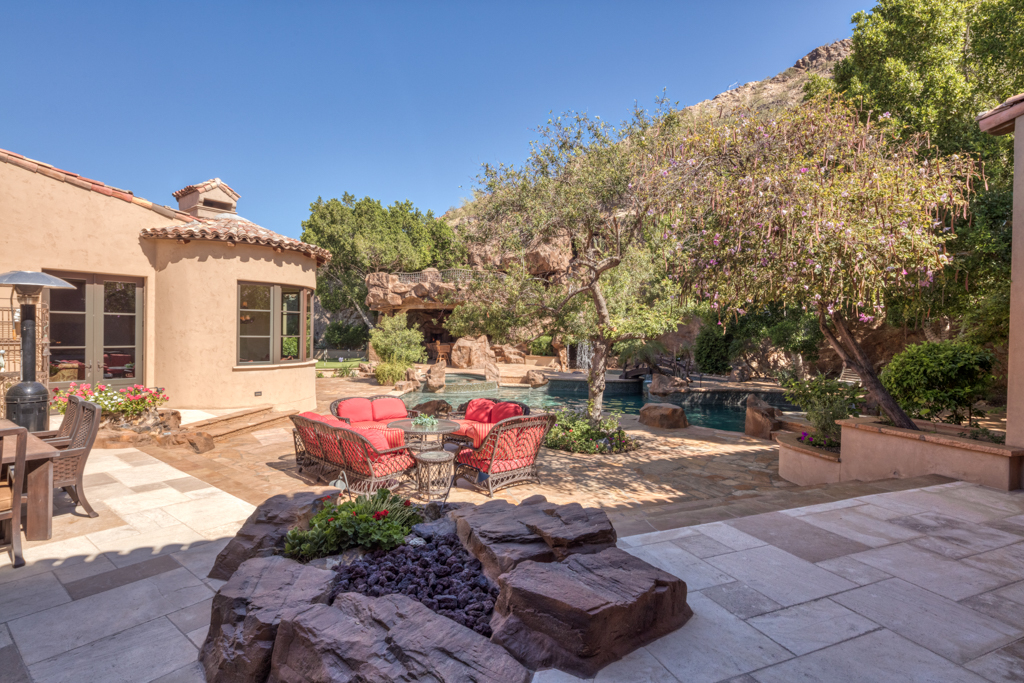 5 Private Listing