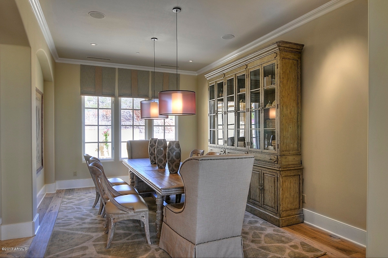 3915 E Sierra Vista Dr