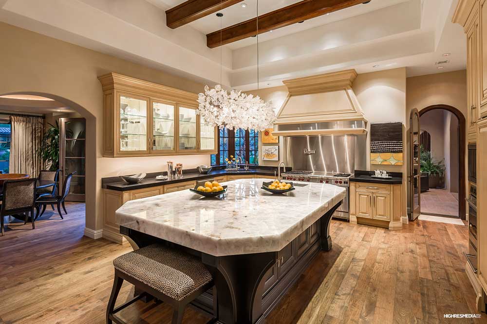 3 Private Listing