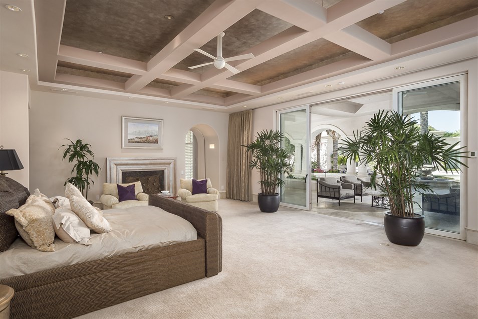 6347 East Royal Palm
