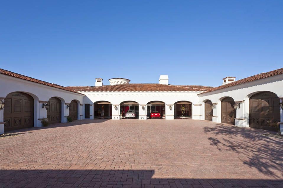 5636 Mockingbird Ln.