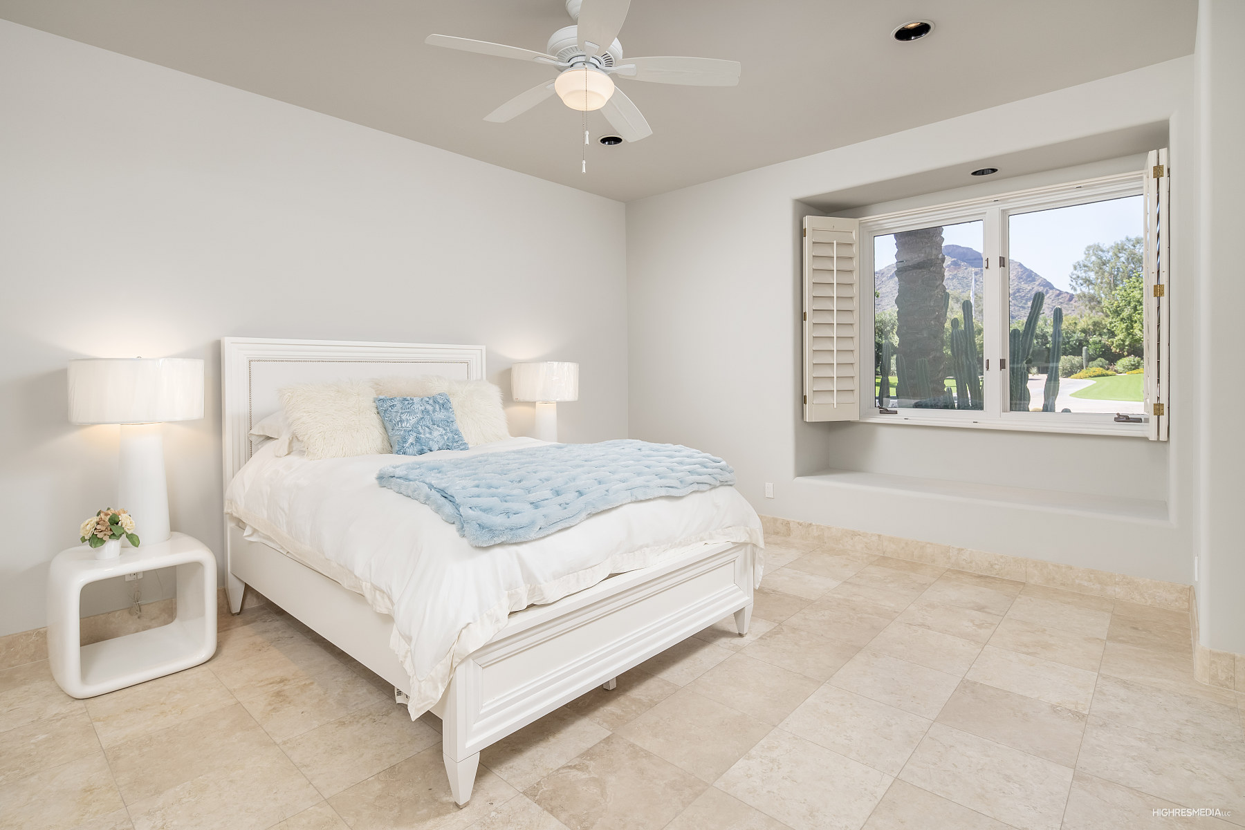 3 N  Private Listing