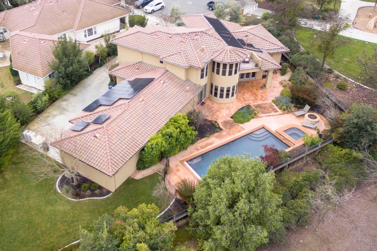 1100 Cottonwood Ct.