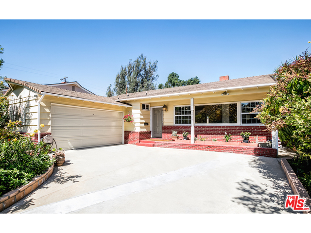 12107 Palms Blvd