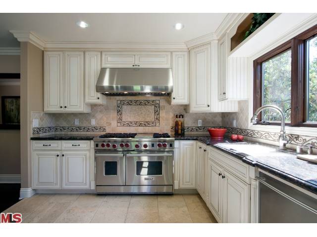 1424 Belfast Dr