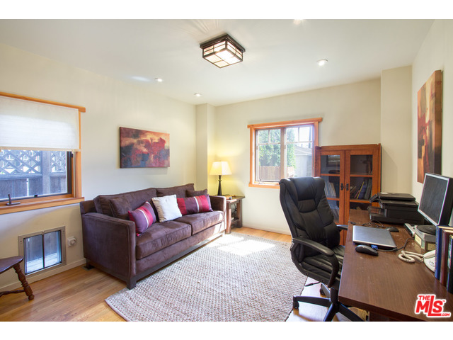 558 Rialto Ave