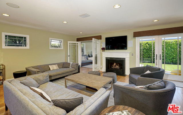 11044 Braddock Dr