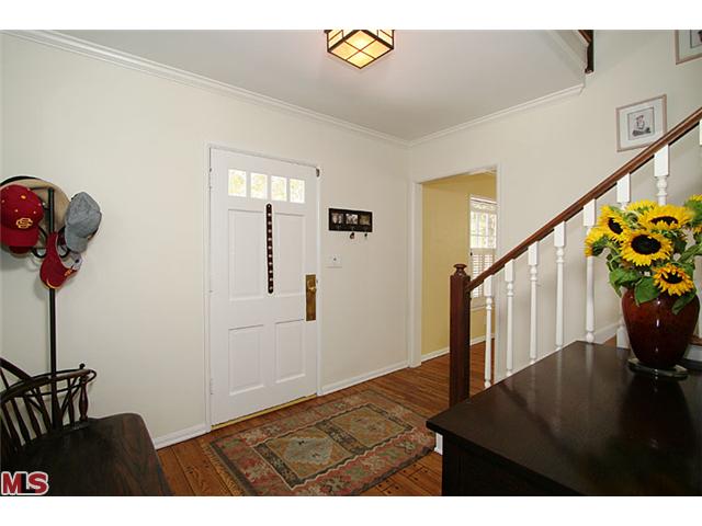 2301 Mandeville Canyon Rd