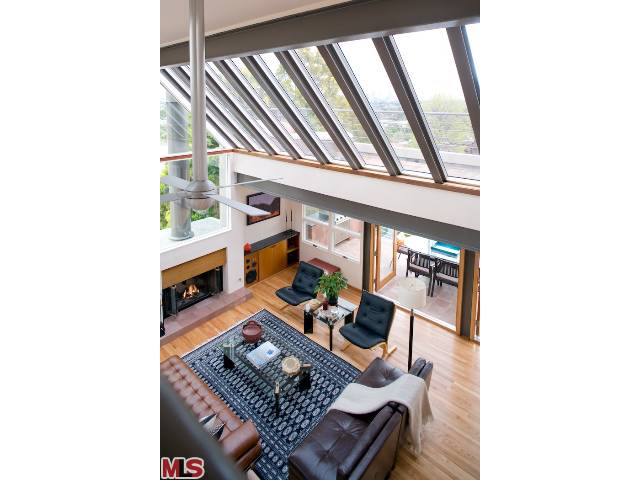 3286 Keeshen Dr