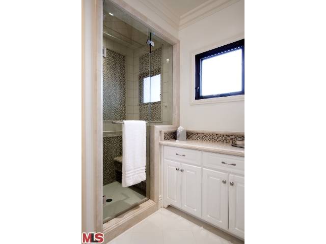 1424 Belfast Dr