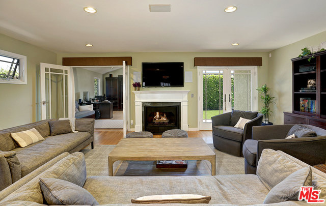 11044 Braddock Dr