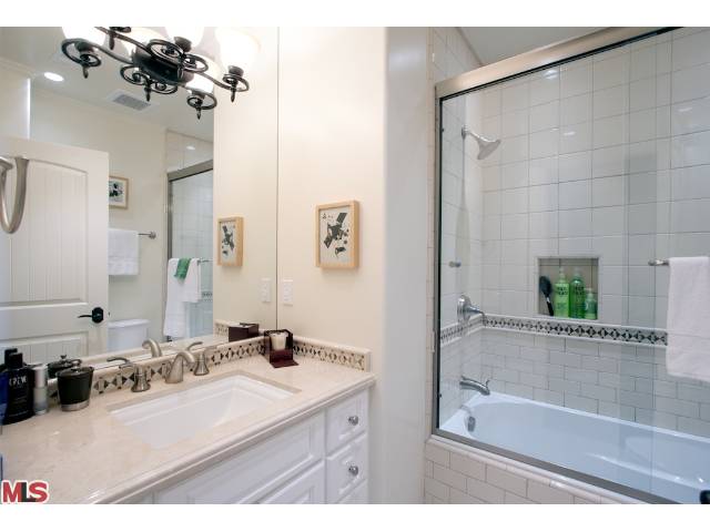 1424 Belfast Dr