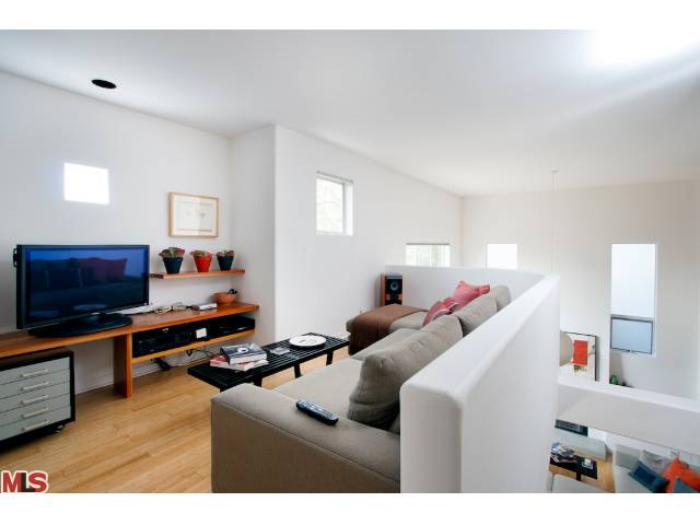 406 Brooks Ave