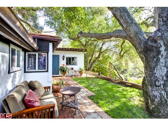 21154 Entrada Rd